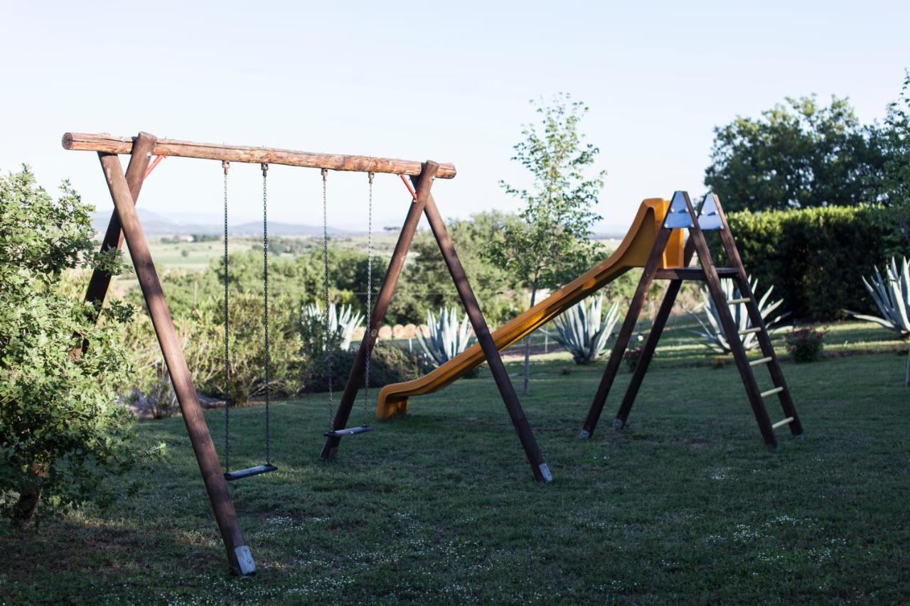 Agriturismo Bio Podere Doganelle Giuncarico エクステリア 写真
